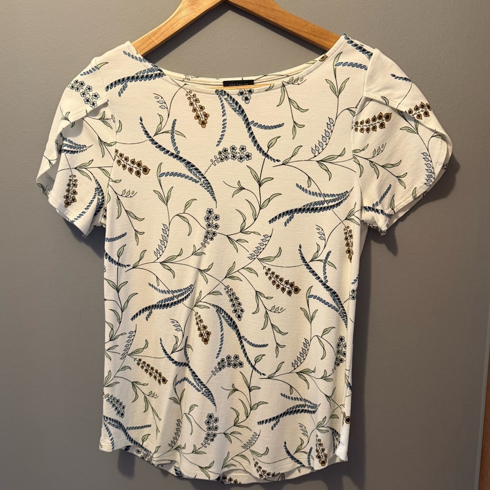Ann Taylor Factory Cream Floral Blouse